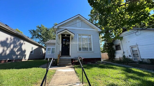 Building Photo - 910 Watt St