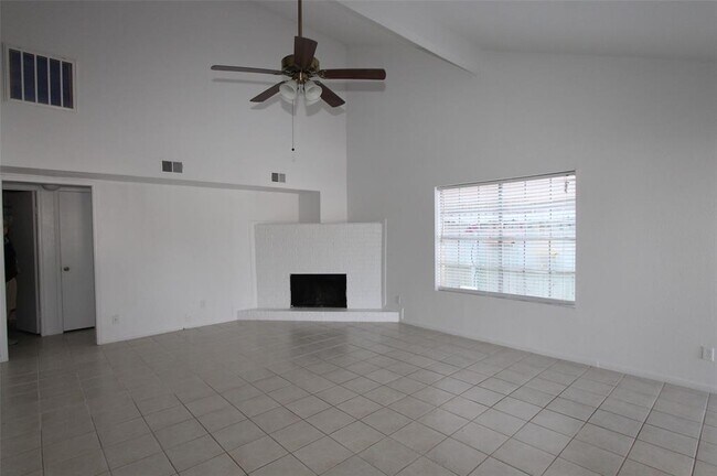 Building Photo - 6612 Tamar Dr