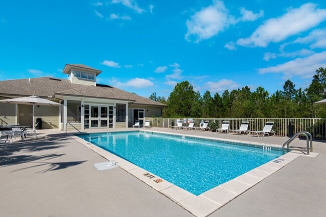 Building Photo - Beautiful One Bedroom Apartment in Fort Walton Beach!