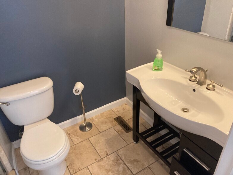Upstairs master bath - 1419 Founders Way