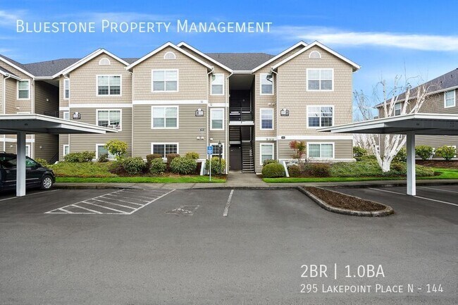 Building Photo - 295 Lakepoint Pl N