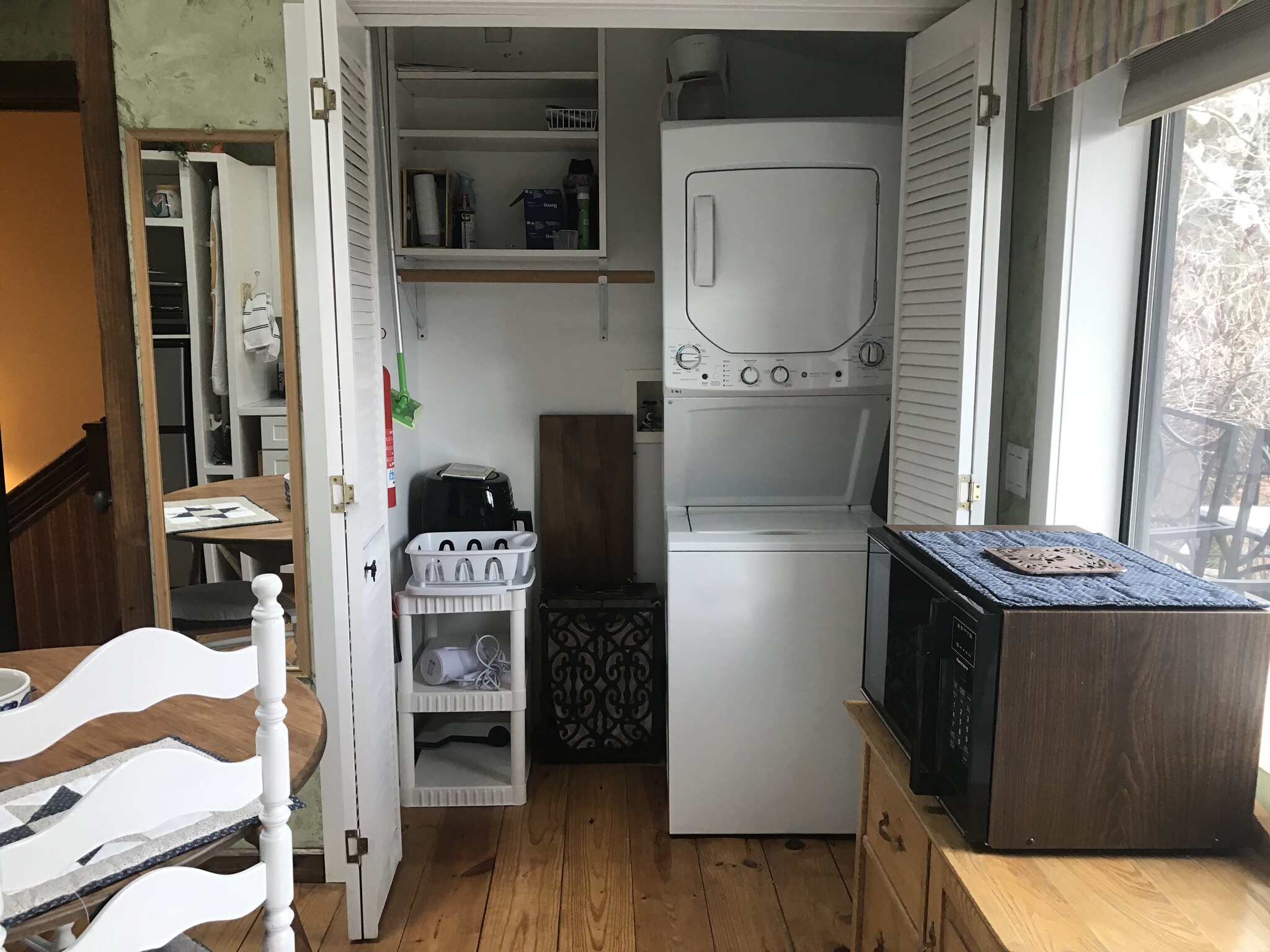 Building Photo - 2004 NE 8th St