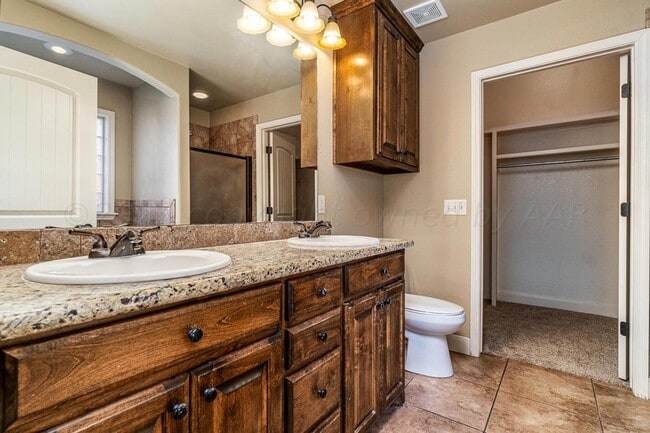 Building Photo - 8003 Manor Haven Ct