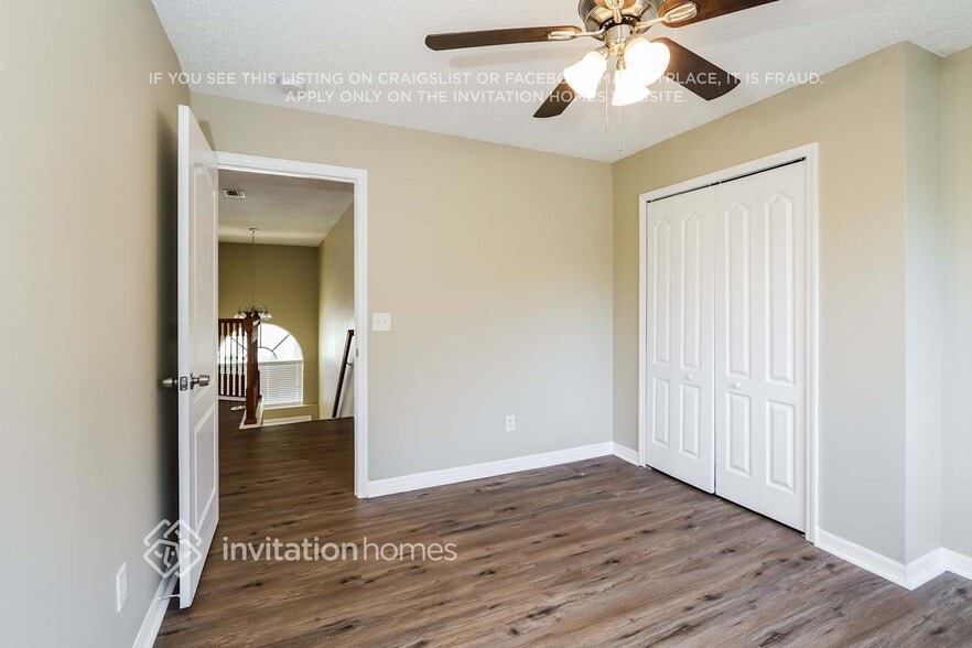 Building Photo - 11429 Village Brook Dr