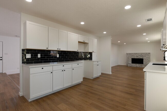 Building Photo - 12008 Golden Gate Ave NE