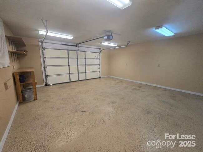 Building Photo - 105 A Kluttz St