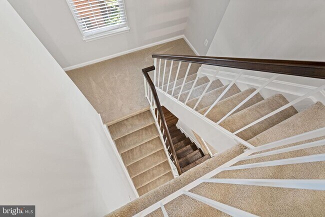 Building Photo - 7867 Wintercress Ln