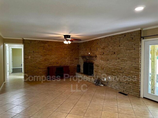 Building Photo - 8919 Whippoorwill Dr