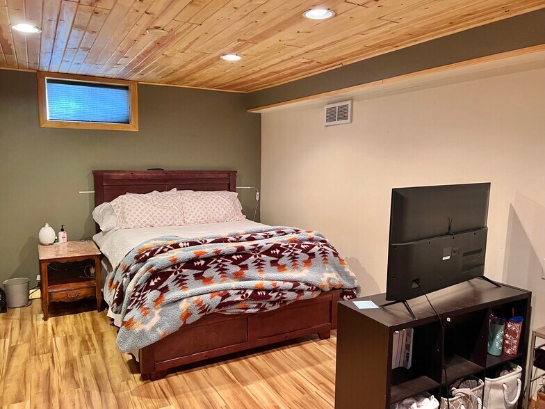 Lower Level Bedroom 3 - 221 7th Ave N