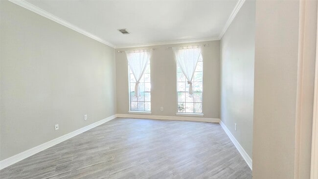 Building Photo - 9906 Murray Landing