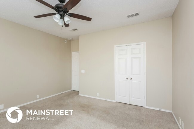 Building Photo - 3288 Raleigh Dr