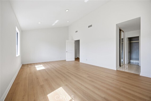 Building Photo - 12358 Moorpark St