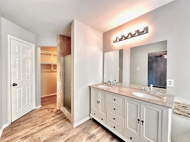 Building Photo - 3042 Trinity Pass Ct