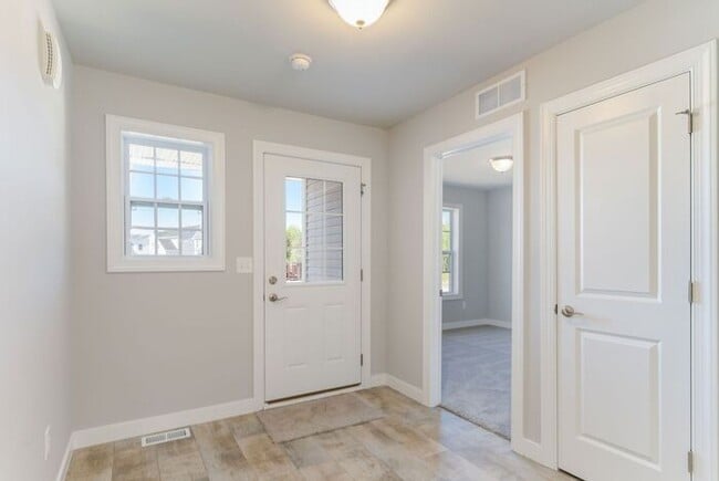 Building Photo - 1626 Carolyn Dr