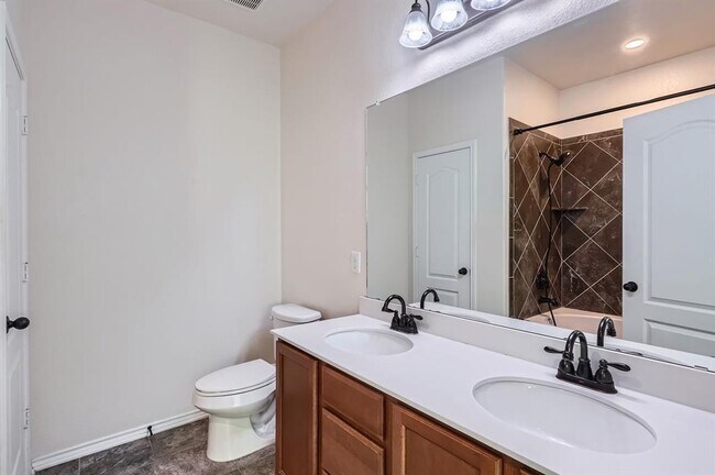 Building Photo - 1161 Verna Brooks Way