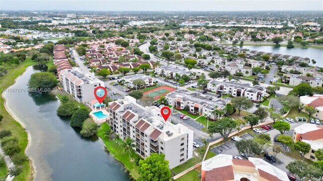 Building Photo - 10155 NW 9th St Cir