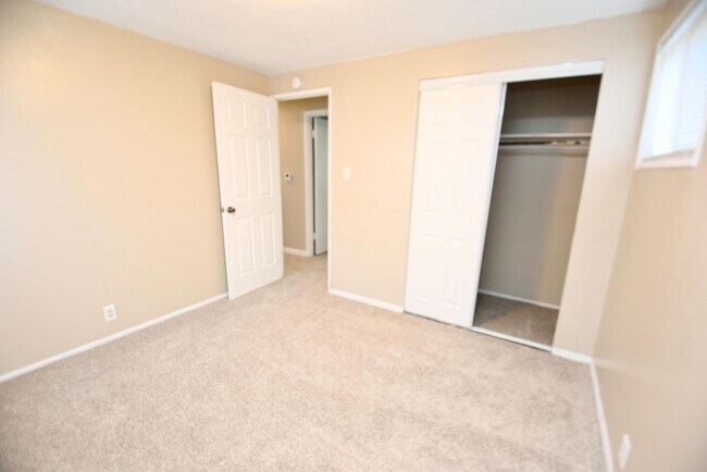 Building Photo - South Bend home for rent