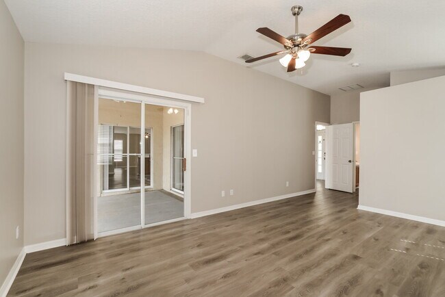 Building Photo - 803 Shore Breeze Way