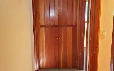 Building Photo - 416 E Eli Ave