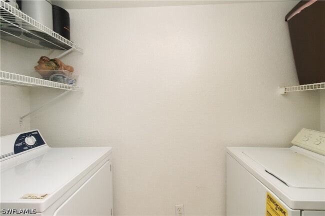 Building Photo - 8215 Ibis Club Dr