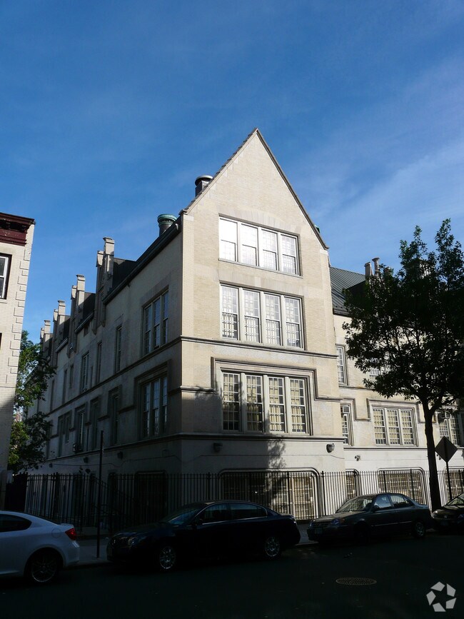 Building Photo - 2435-2447 Walton Ave