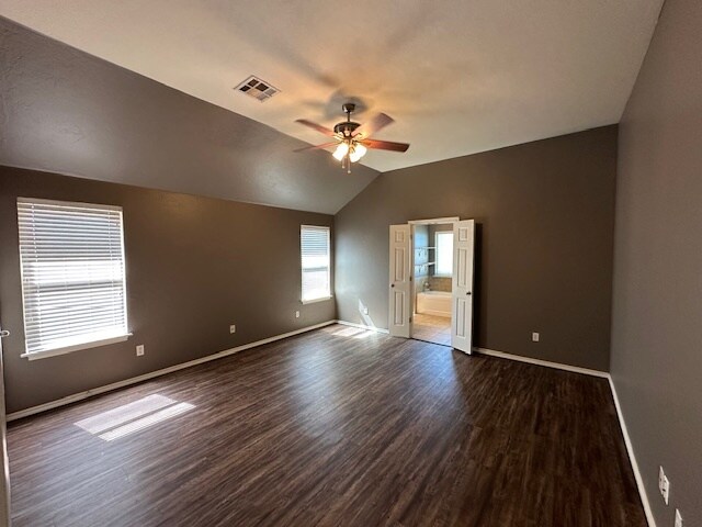 Building Photo - 2421 Vintage Park Ln