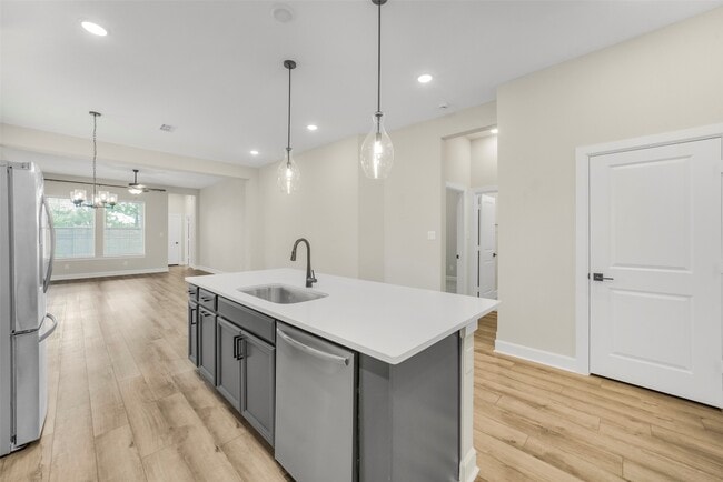 Building Photo - 14918 Mossycup Spur Wy