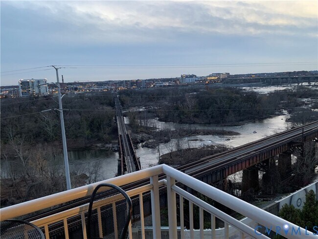 Building Photo - 301 Virginia St