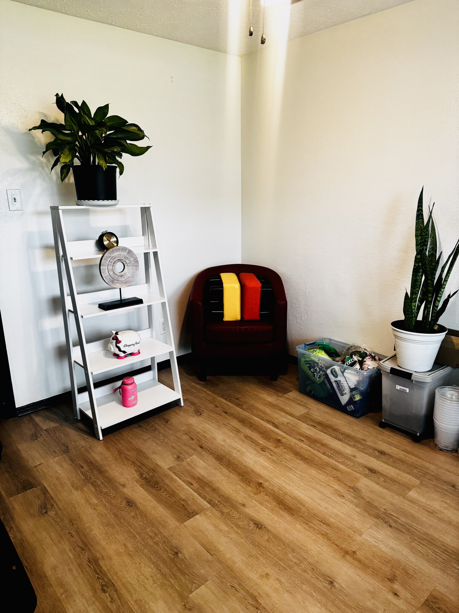 Office Space/ Storage Room - 1702 Grand Park Dr