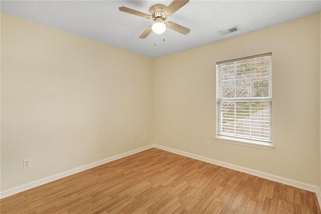 Building Photo - 1102 Pleasant Oaks Ct