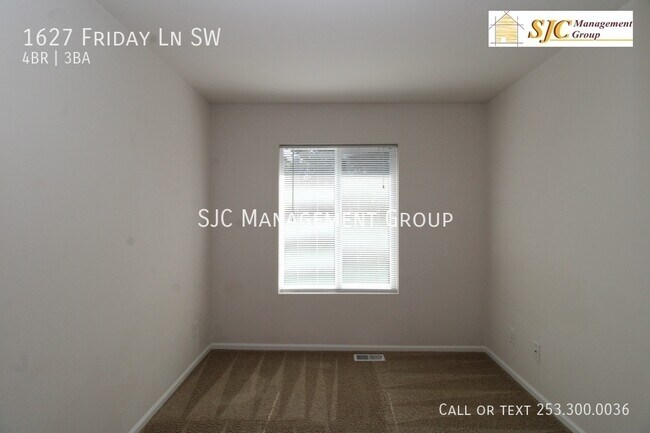 Building Photo - 1627 Friday Ln SW