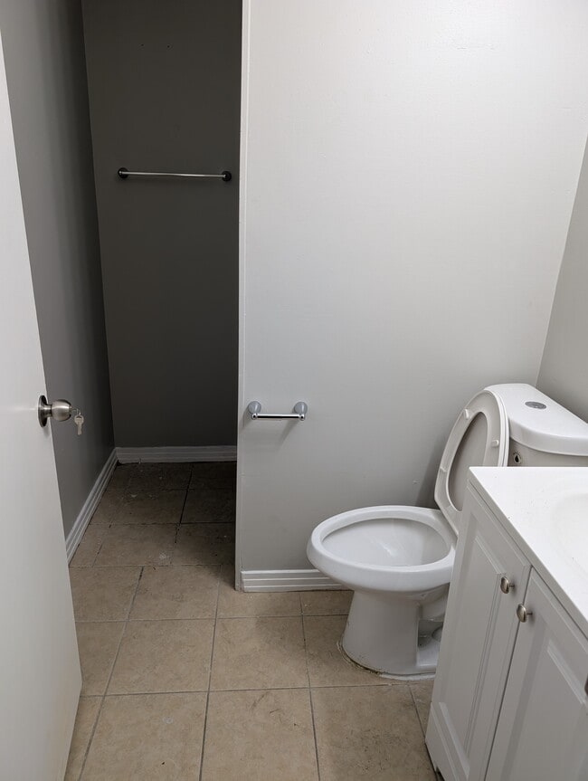 Building Photo - 1615 Melson Ave