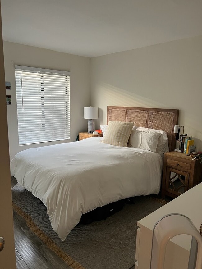 Bedroom - 2624 5th St