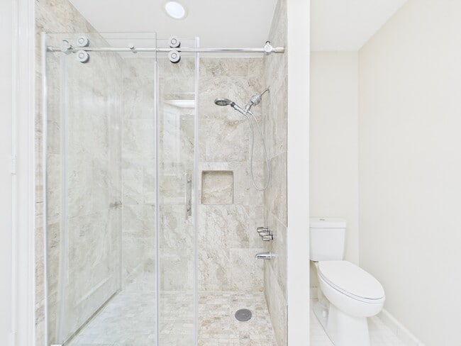 Building Photo - 7608 Del Monte Dr