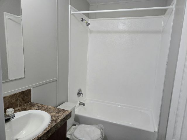 Building Photo - 119 Elderberry Ln