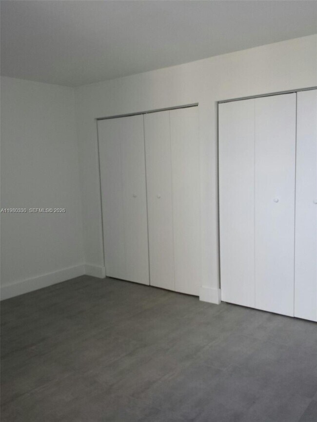 Building Photo - 9441 SW 4th St