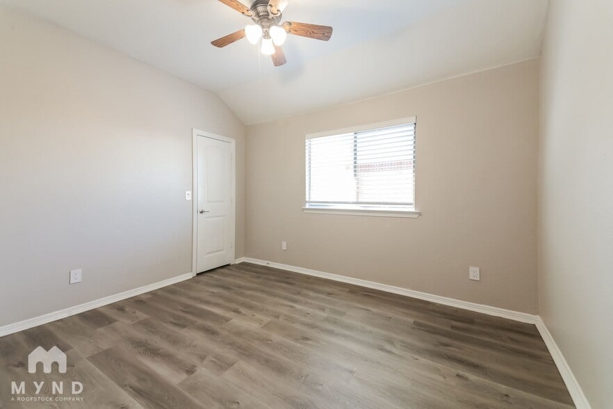 Building Photo - 506 Appaloosa Dr