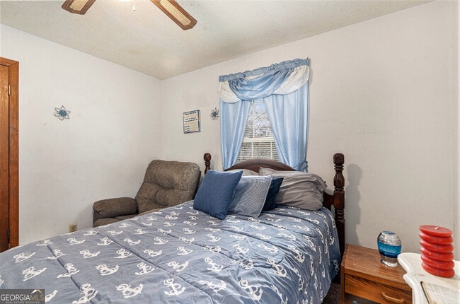 Building Photo - 1913 Amberwood Ct