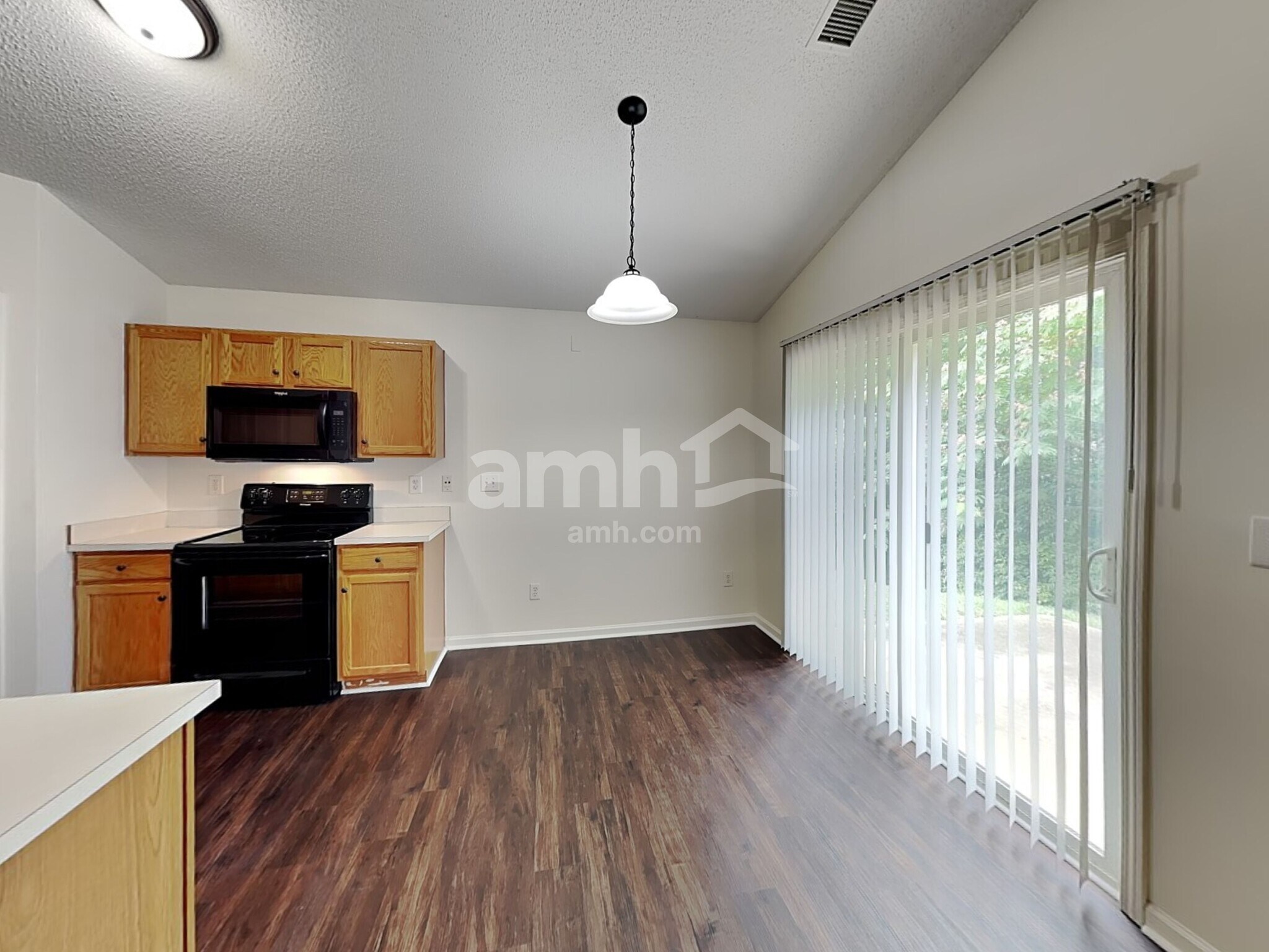 Building Photo - 8526 Appledale Dr