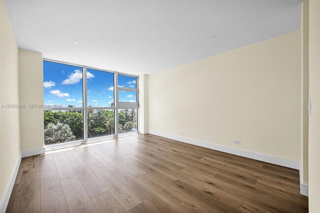 Building Photo - 2451 Brickell Ave