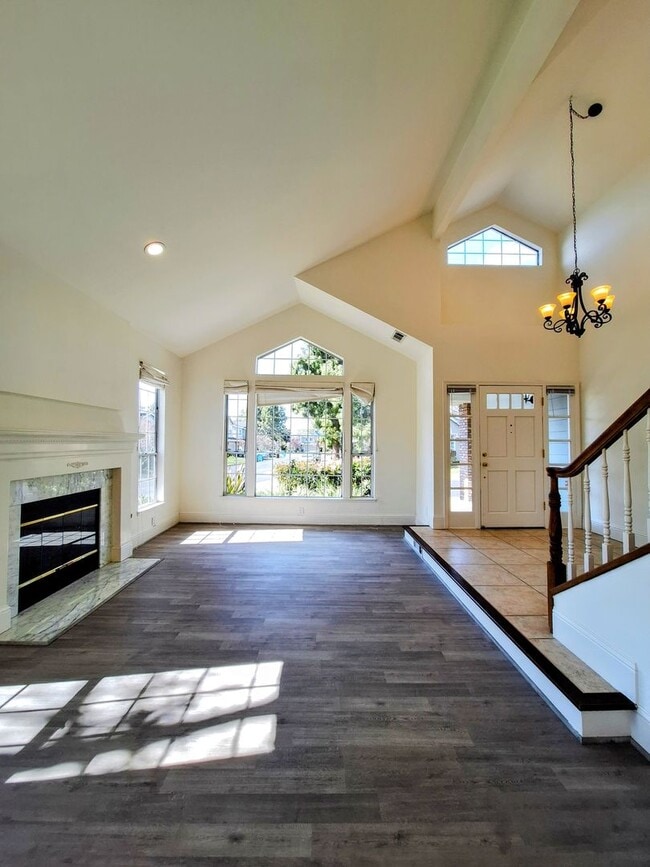 Building Photo - 802 Schooner Bay Dr