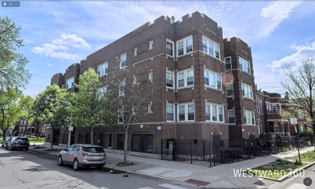 Primary Photo - 3903 W Jackson Blvd