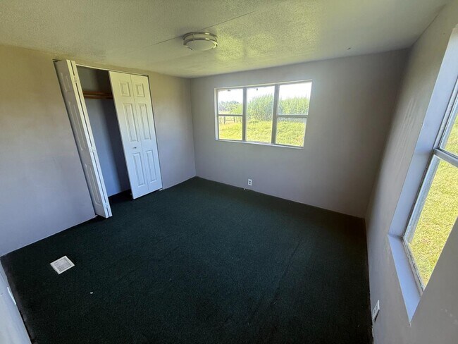 Building Photo - 43213 Claxton Cir