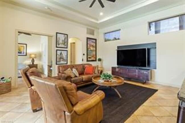 Building Photo - 4862 Conover Ct