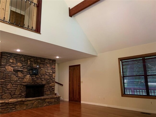 Building Photo - 406 S 37th St