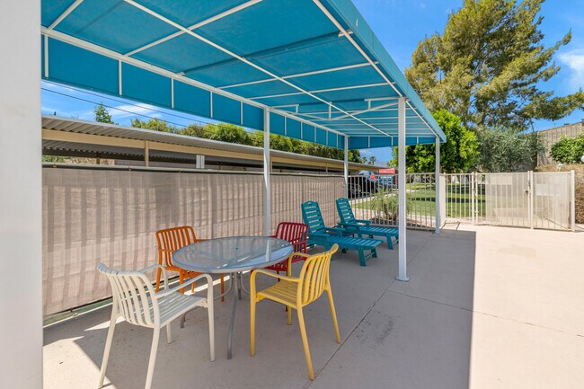 Building Photo - 77835 California Dr