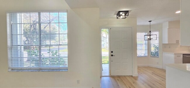 Building Photo - 13150 Green Finch Terrace