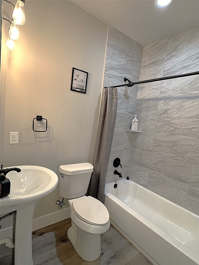 Building Photo - 19106 Sears Dr