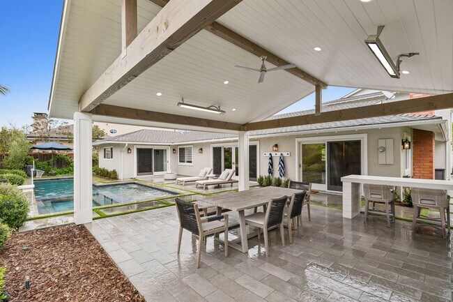 Building Photo - 1915 Windward Ln