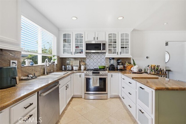 Building Photo - 6443 Gross Ave